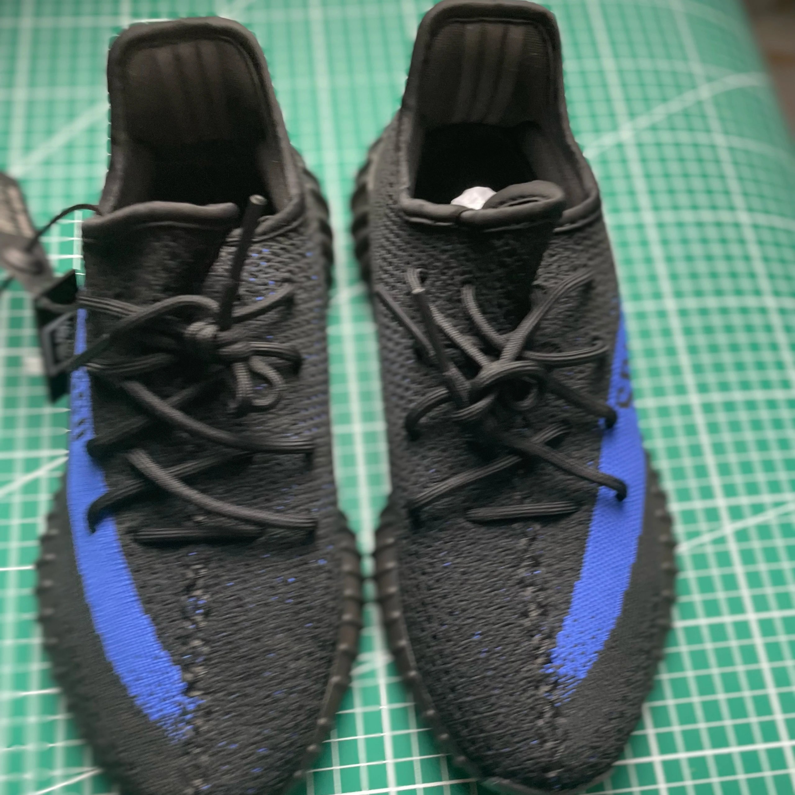 Black basket color