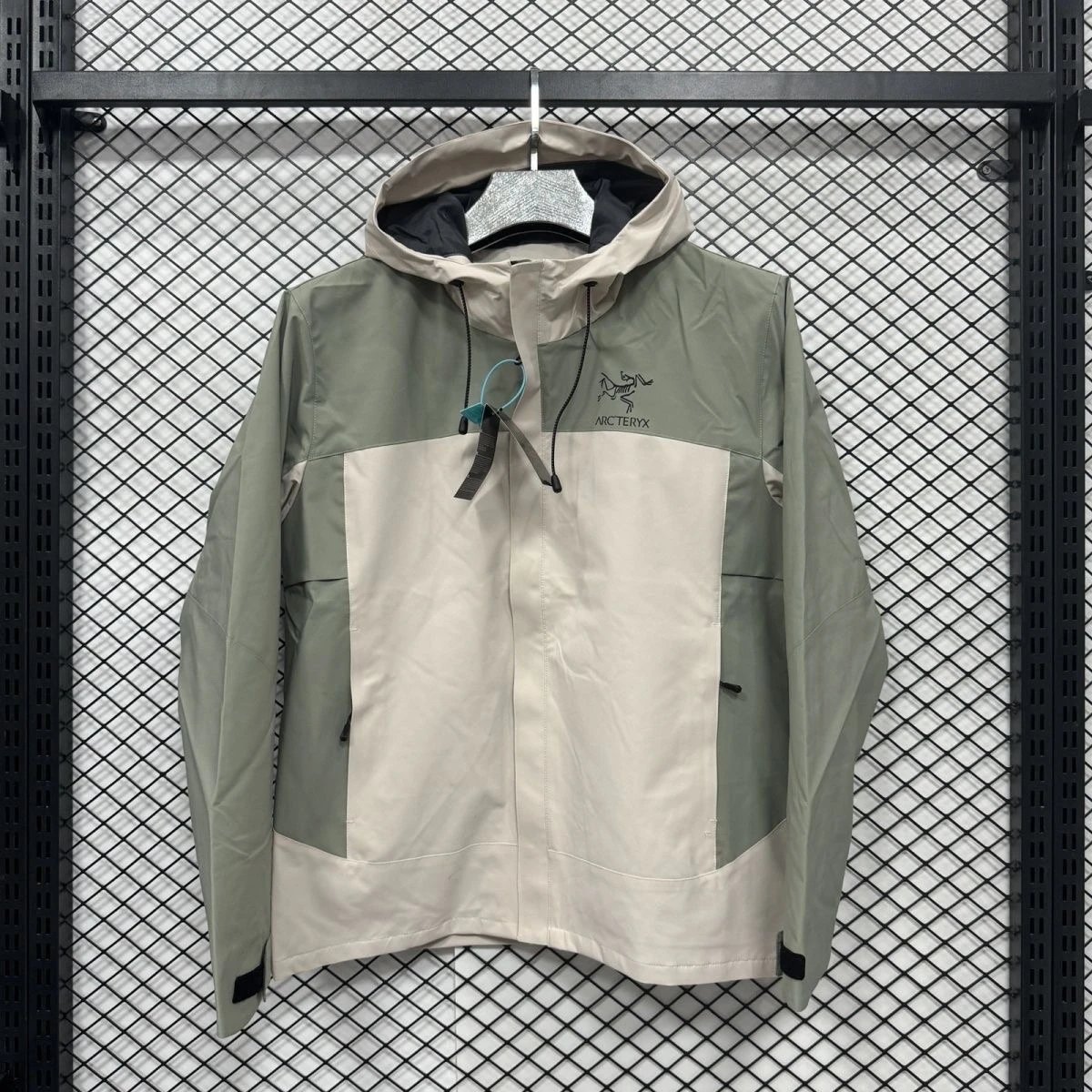 YKK zipper, colorblock green