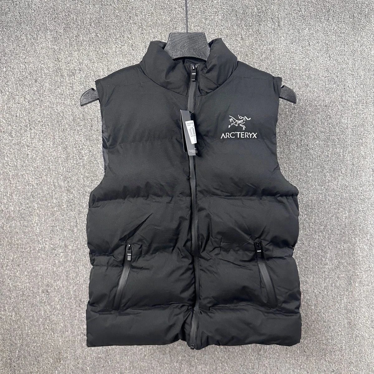 Down vest, black