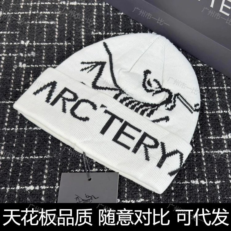 Hat 1, choose size L