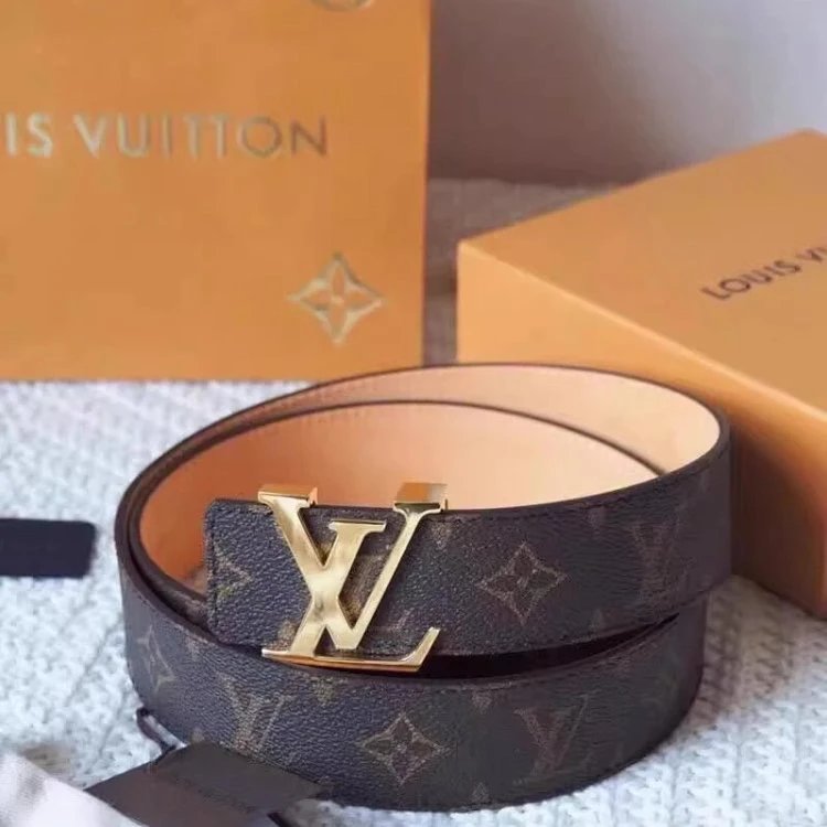 Leather belt with first layer cowhide and NFC function