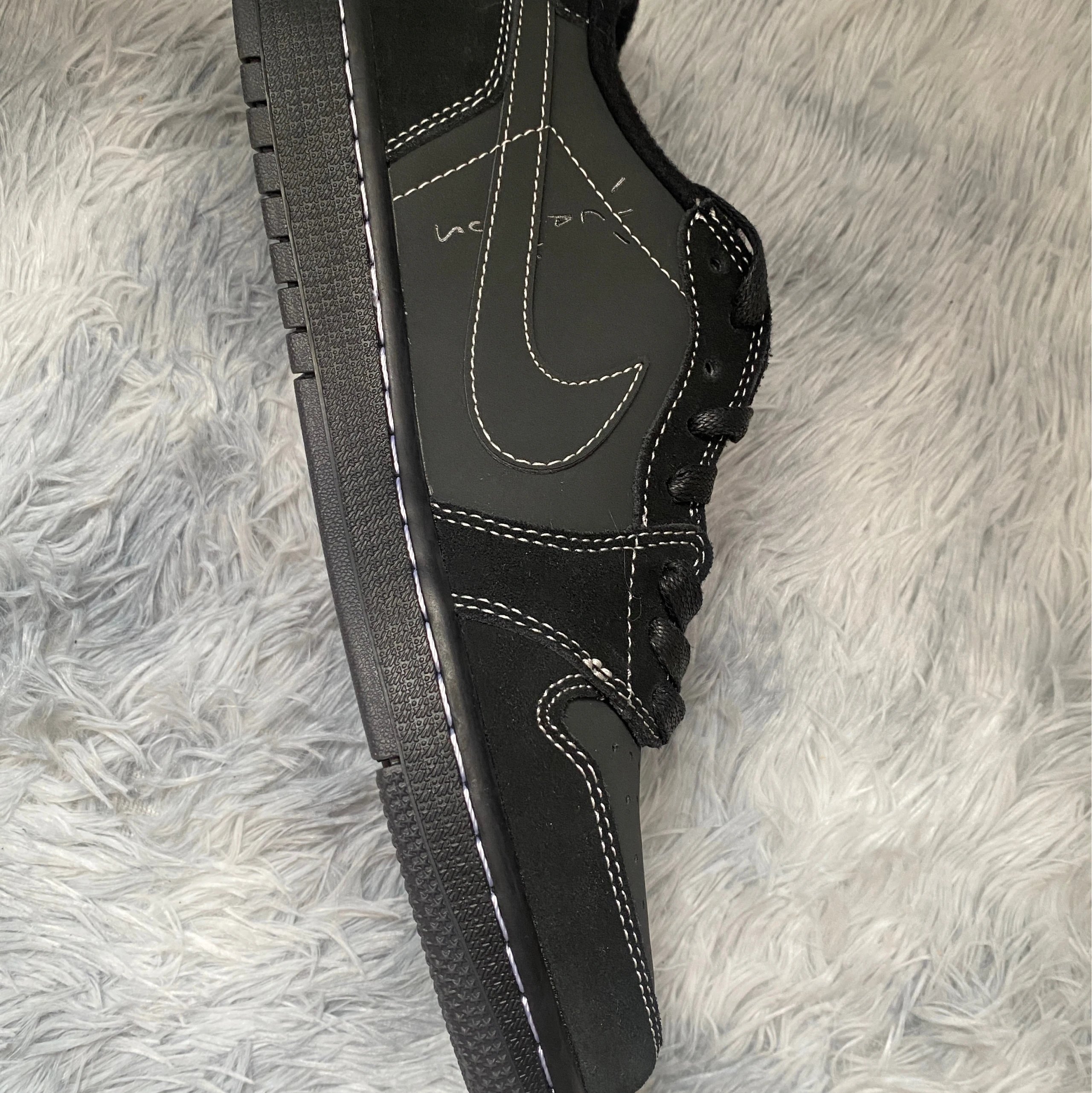 Aj-travis Scott 黑武士