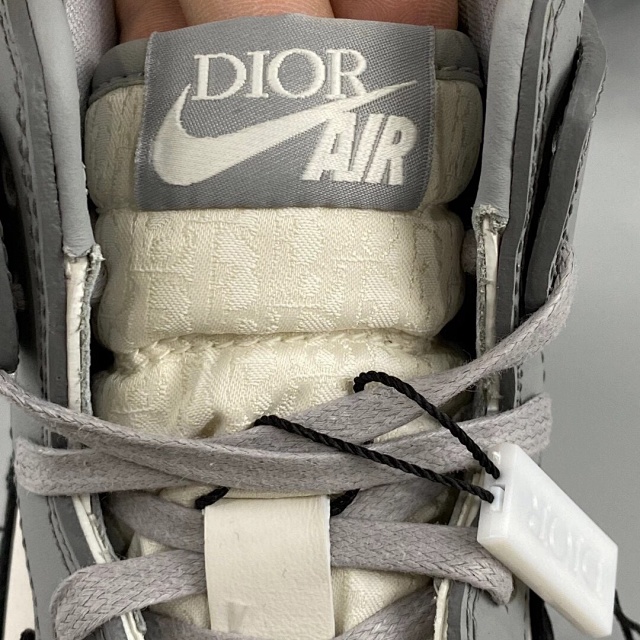 公司级纯原版Dior x NK SB Dunk Low 迪奥联名aj1高帮联名板鞋头