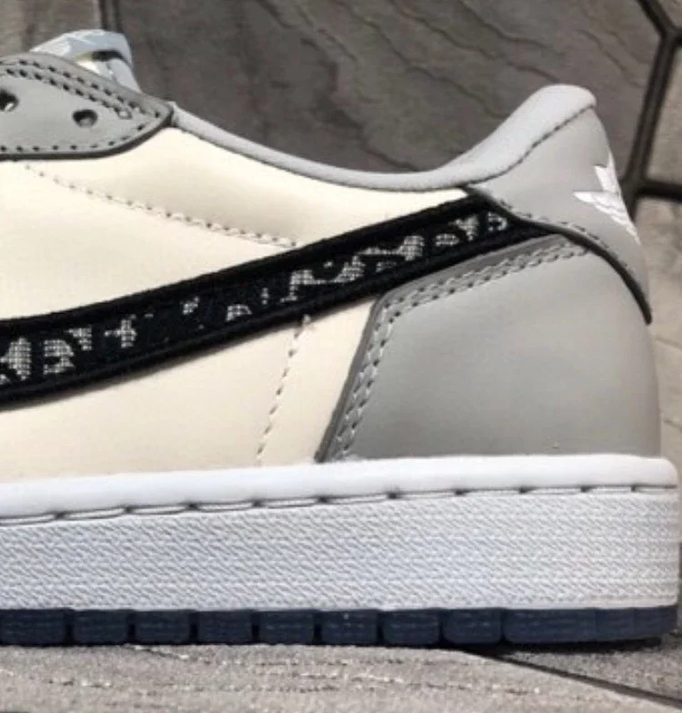 公司级纯原版Dior x NK SB Dunk Low 迪奥联名aj1高帮联名板鞋头