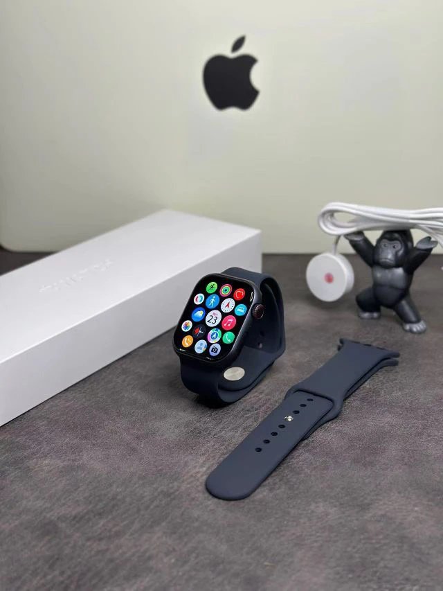 Apple Watch Smartwatch with Sport Band and Magnetic Charging Cable