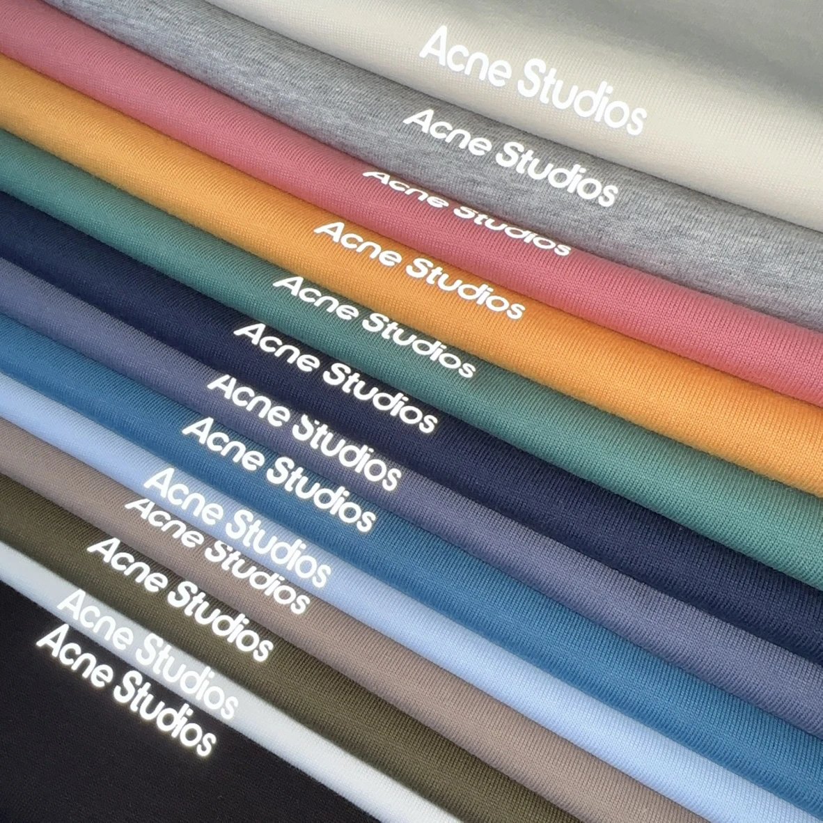 Acne Minimalist Colorful Reflective Logo Water-Wash Heavy Crew Neck Tee