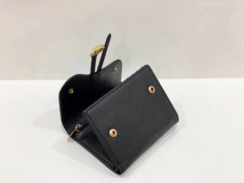 06D WALLETS
