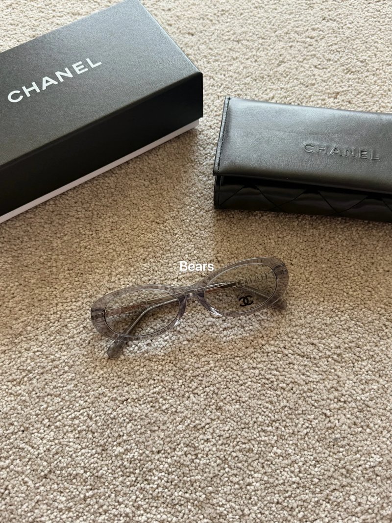 Glasses from Bears