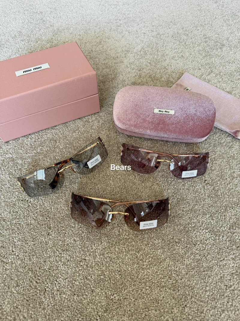 Miu Miu glasses