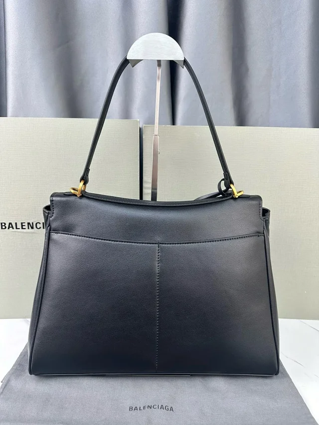 Balenciaga Shoulder Bags Rodeo bag with turn-lock closure product detail image 44