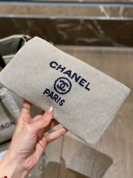 Chanel Deauville Tote Bag White Canvas with Black Logo - 31