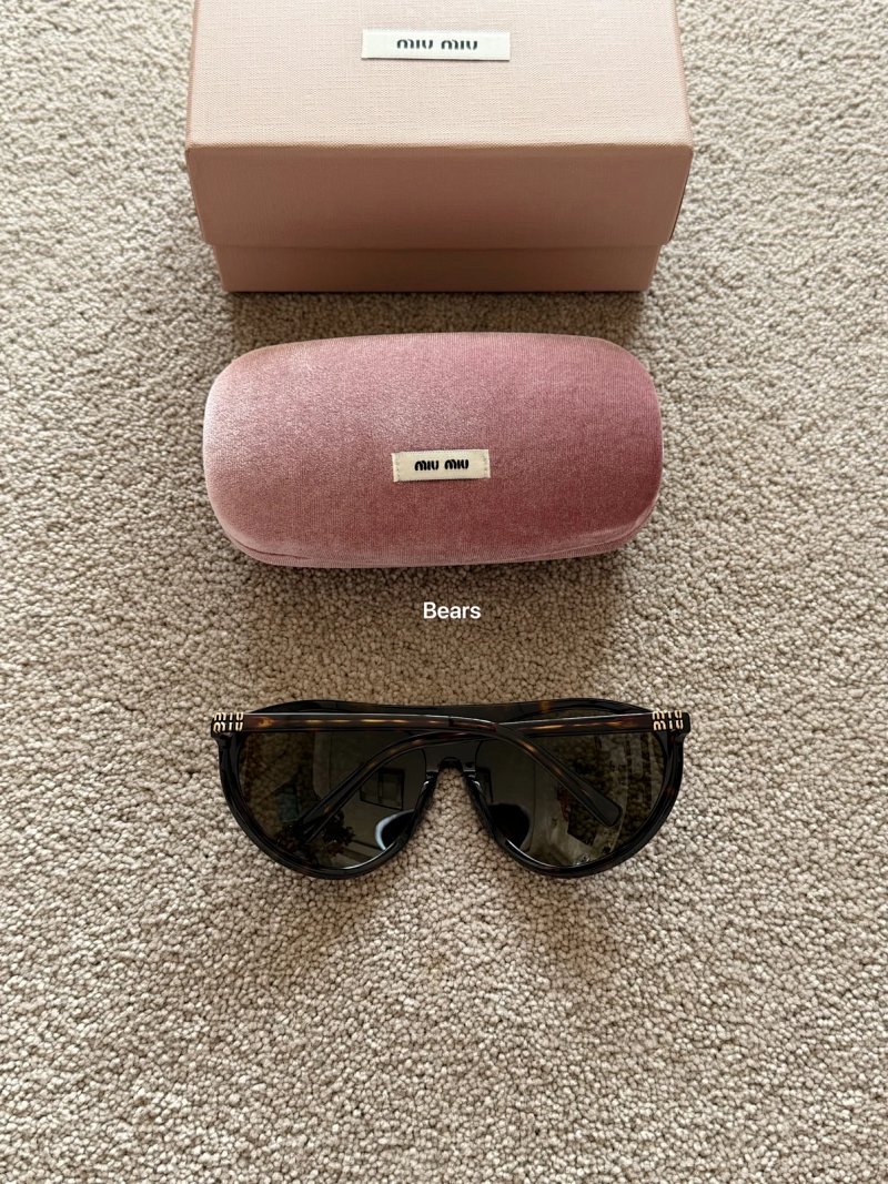 Miu Miu glasses