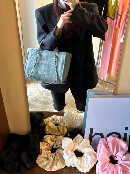 Chanel Deauville Tote Bag White Canvas with Black Logo - 4