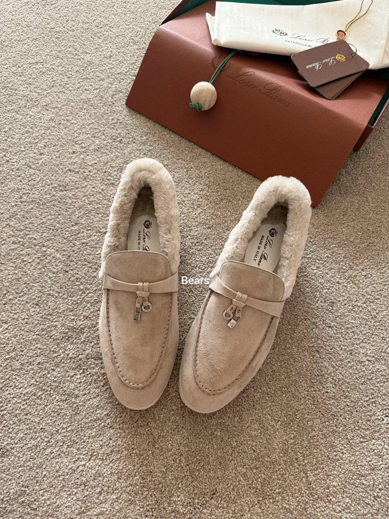 Shoes from Bears