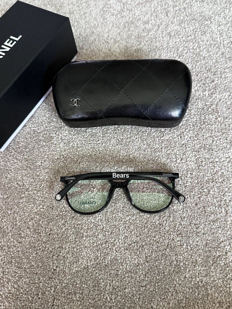 Glasses from Bears