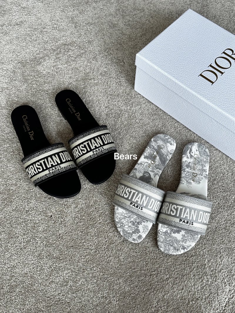 Shoes from Bears