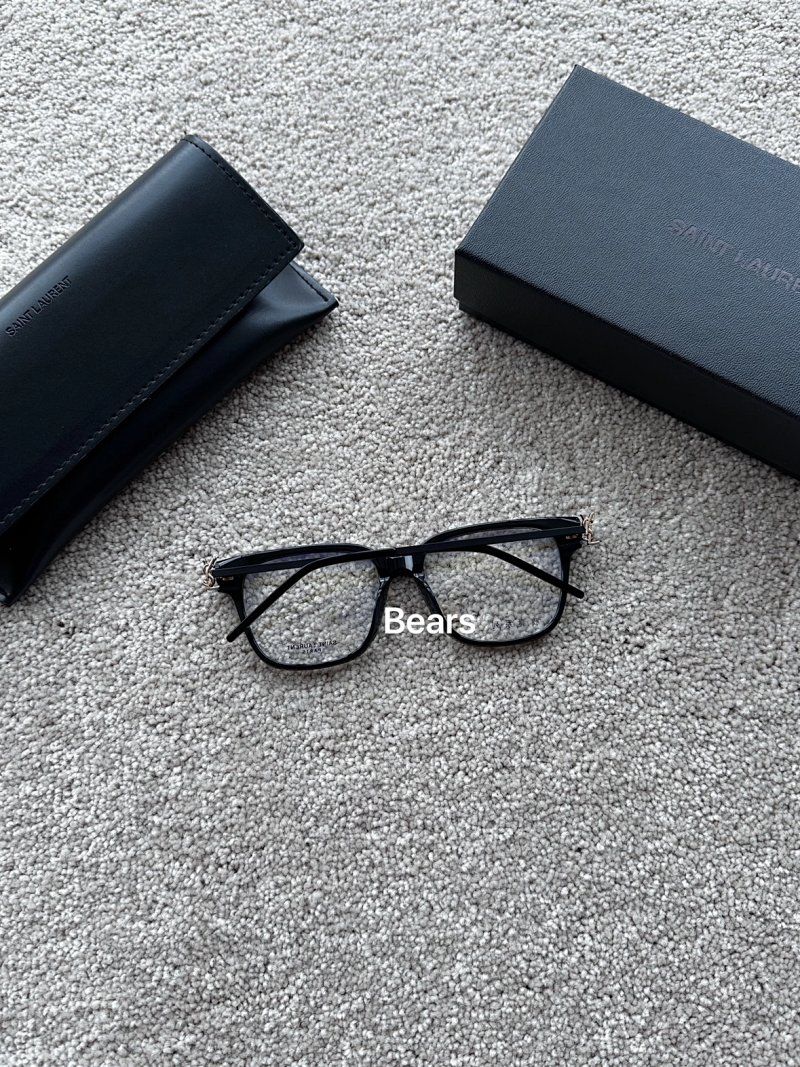 Glasses from Bears