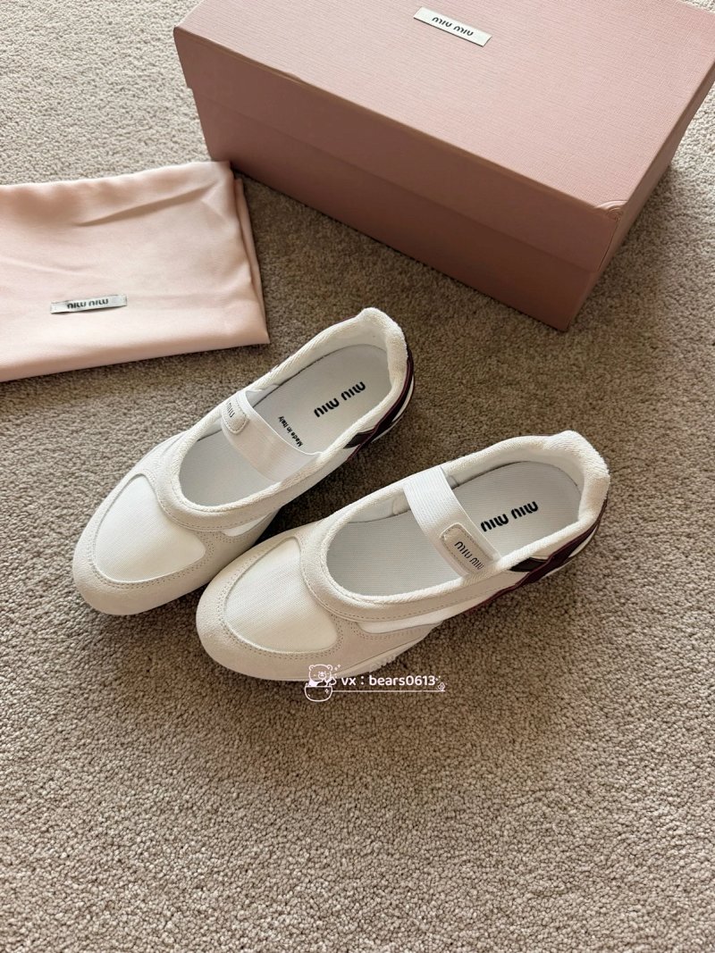 Shoes from Bears
