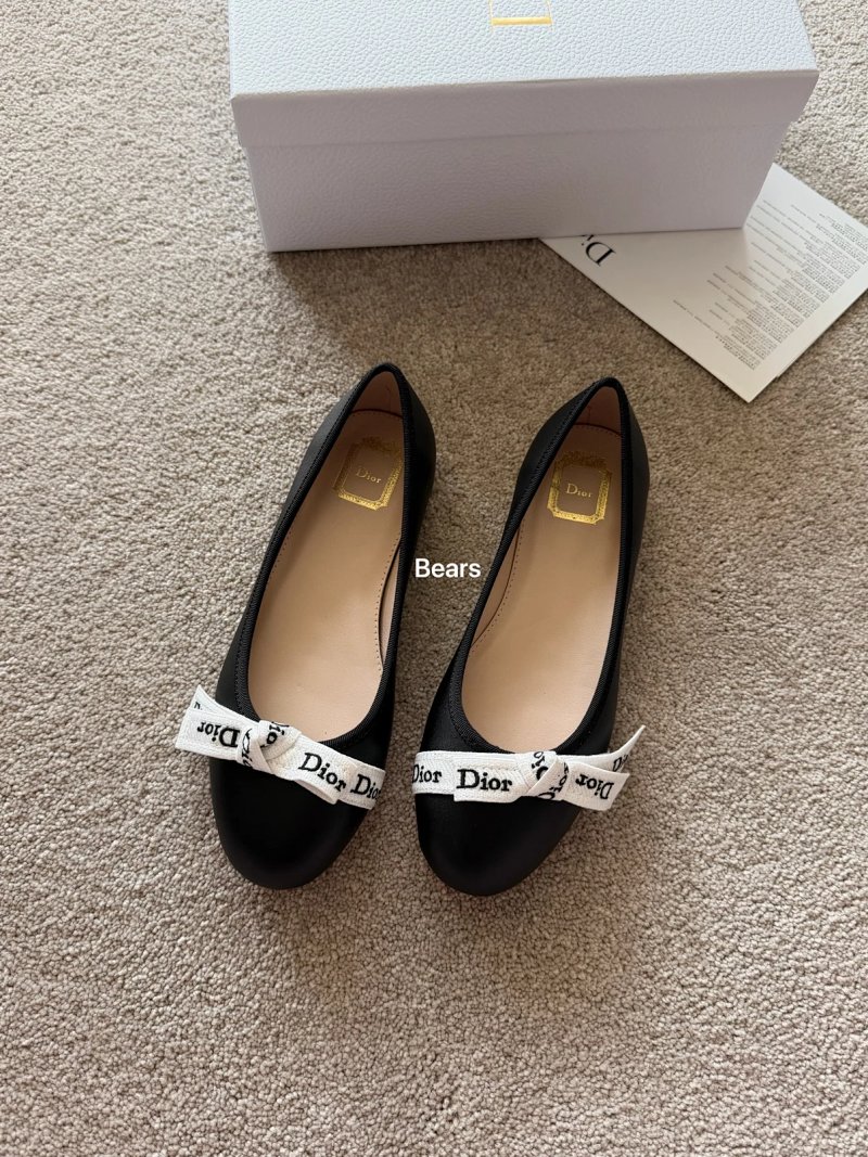 Shoes from Bears