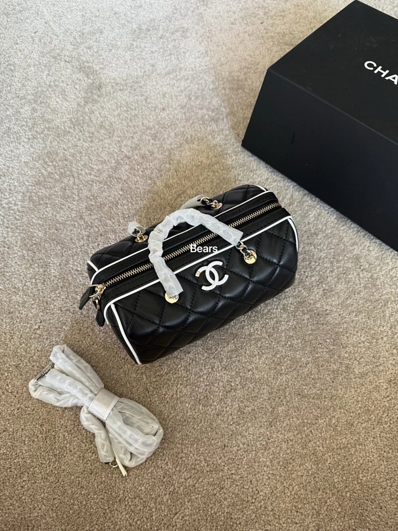 Crossbody bag from Bears
