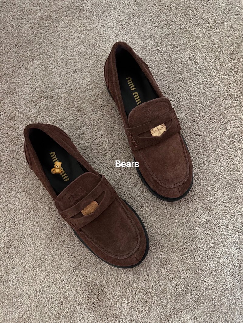 Shoes from Bears