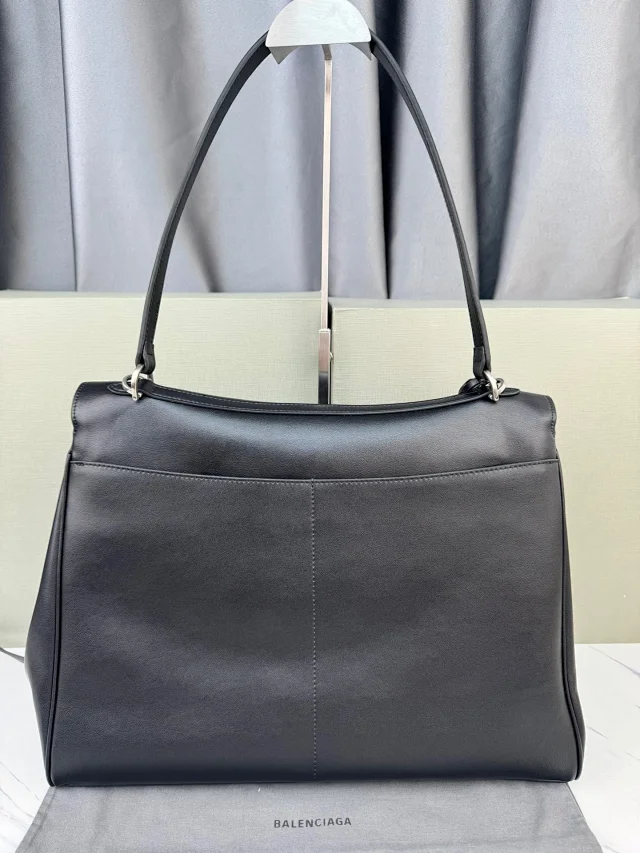 Balenciaga Shoulder Bags Rodeo bag with turn-lock closure product detail image 20