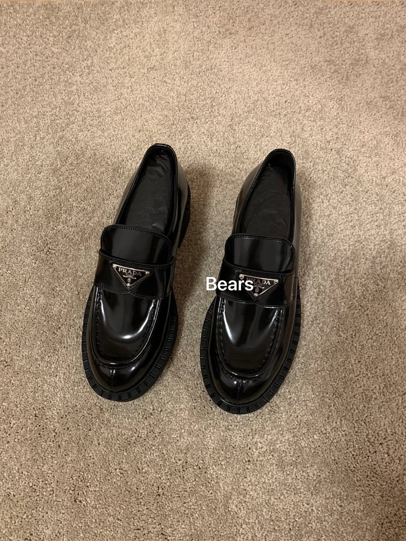 Shoes from Bears