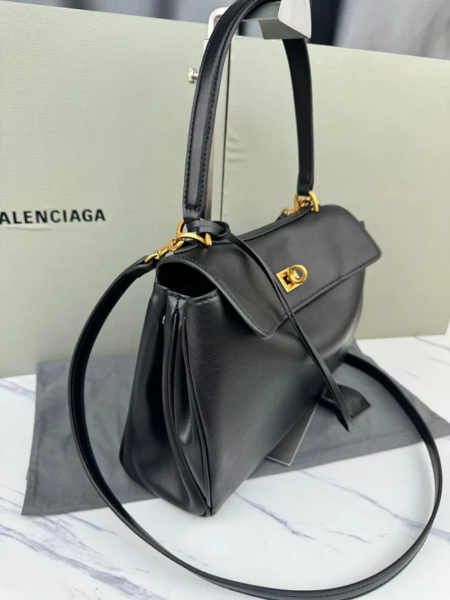 Balenciaga Shoulder Bags Rodeo bag with turn-lock closure product detail image 49
