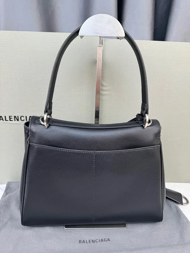 Balenciaga Shoulder Bags Rodeo bag with turn-lock closure product detail image 31