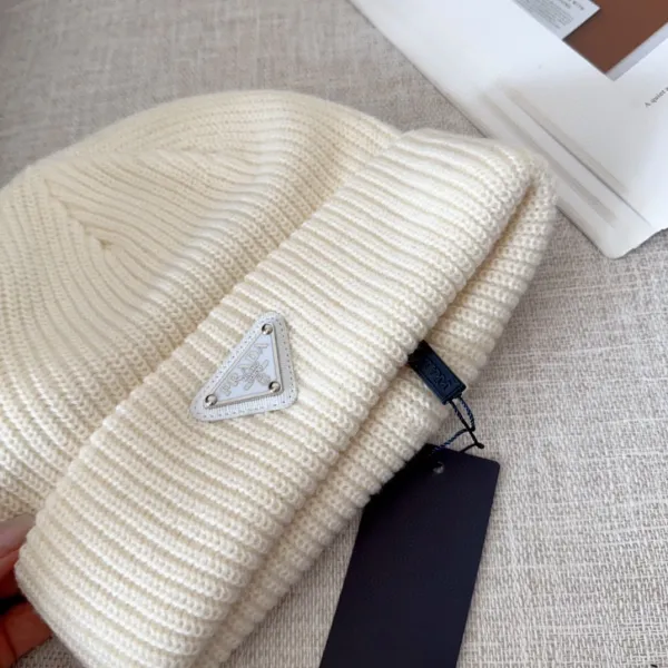 Prada Logo Patch Knit Beanie Pink - 19