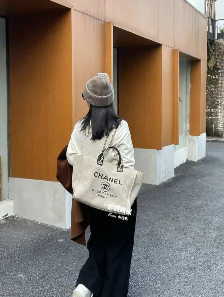 Chanel Deauville Tote Bag White Canvas with Black Logo - 9