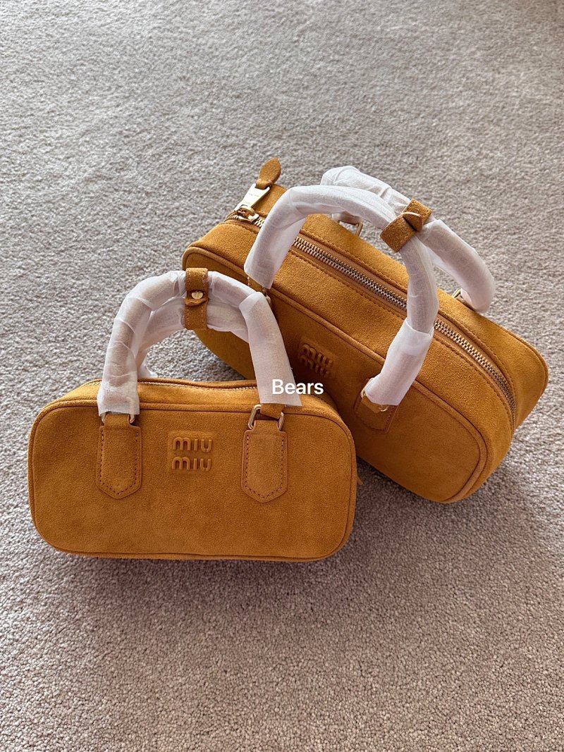 Crossbody bag from Bears