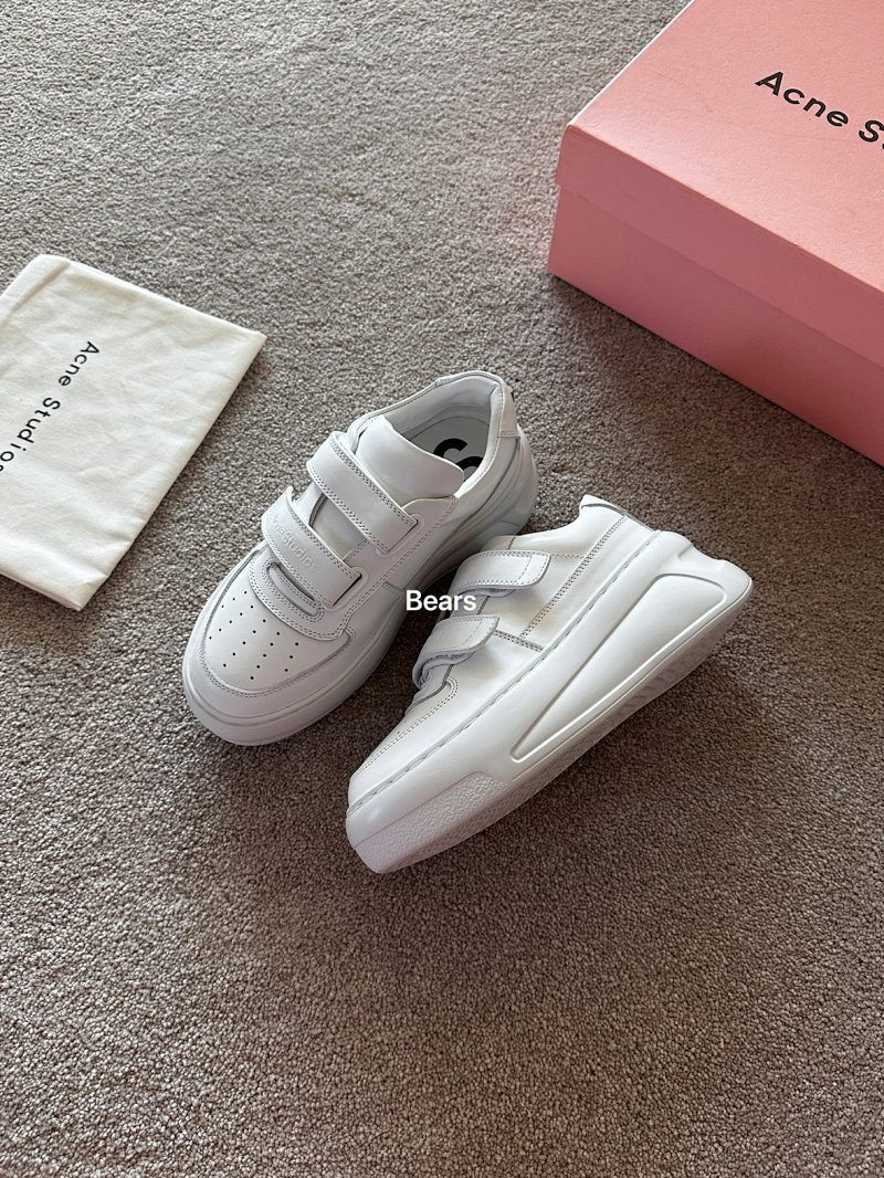 Shoes from Bears