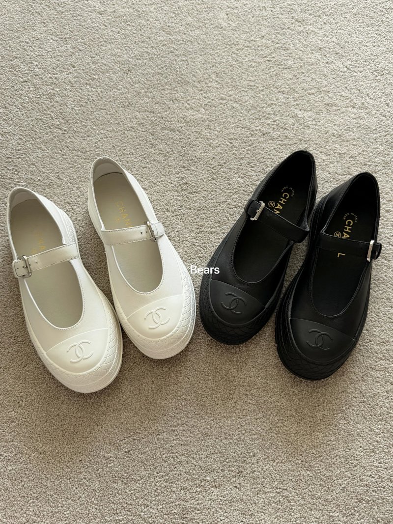 Shoes from Bears