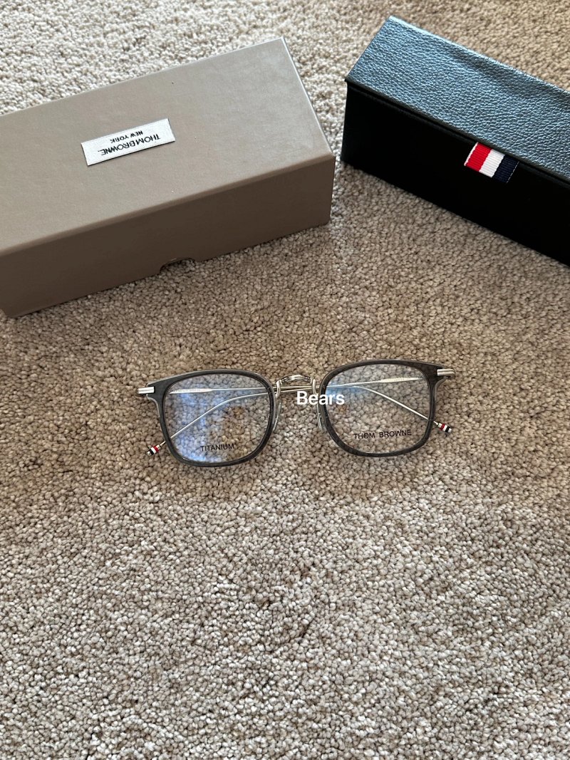 Glasses from Bears