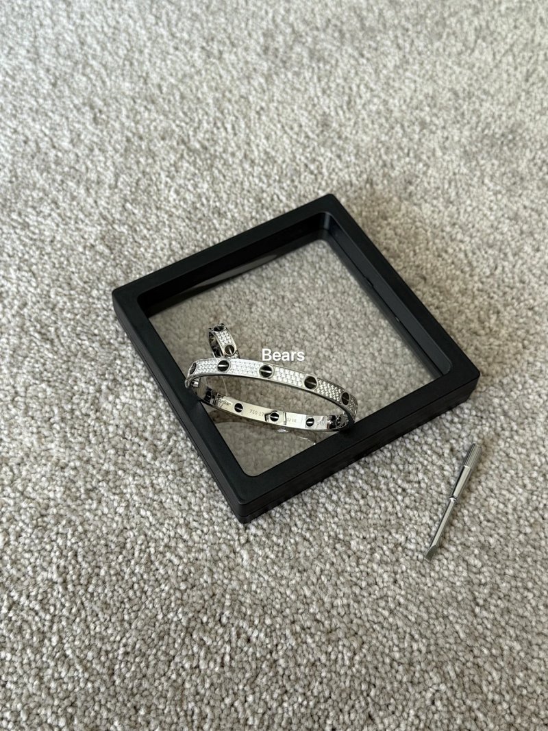 Bracelet from Bears