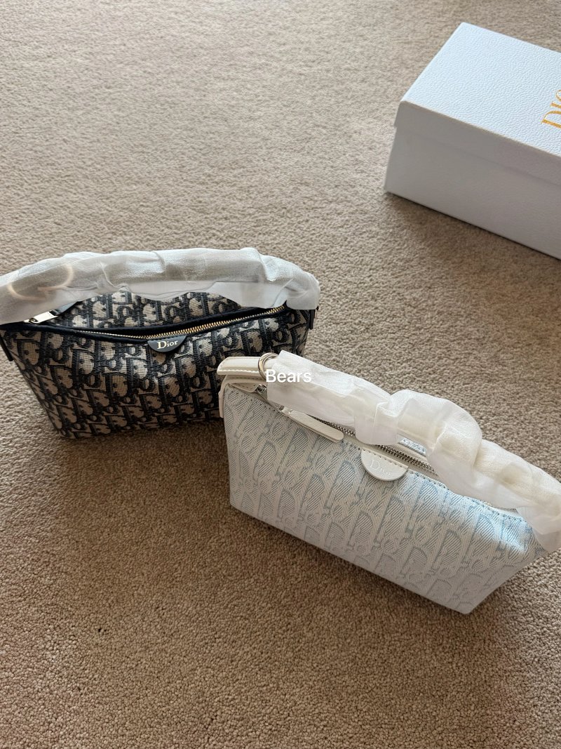 Louis Vuitton Bears D Nomad
