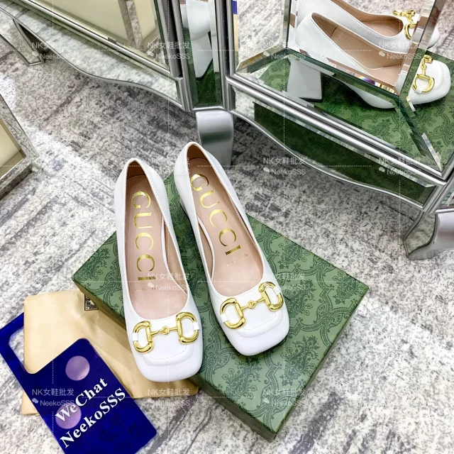Gucci High Heels Horsebit square-toe block-heel pumps product detail image 17