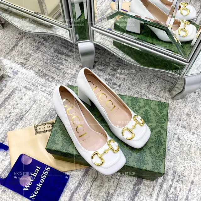 Gucci High Heels Horsebit square-toe block-heel pumps product detail image 18