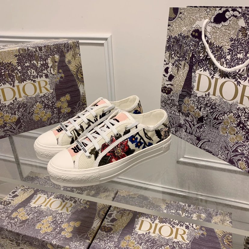 Dior Sneakers Walk'n'Dior low-top canvas — pink flowers