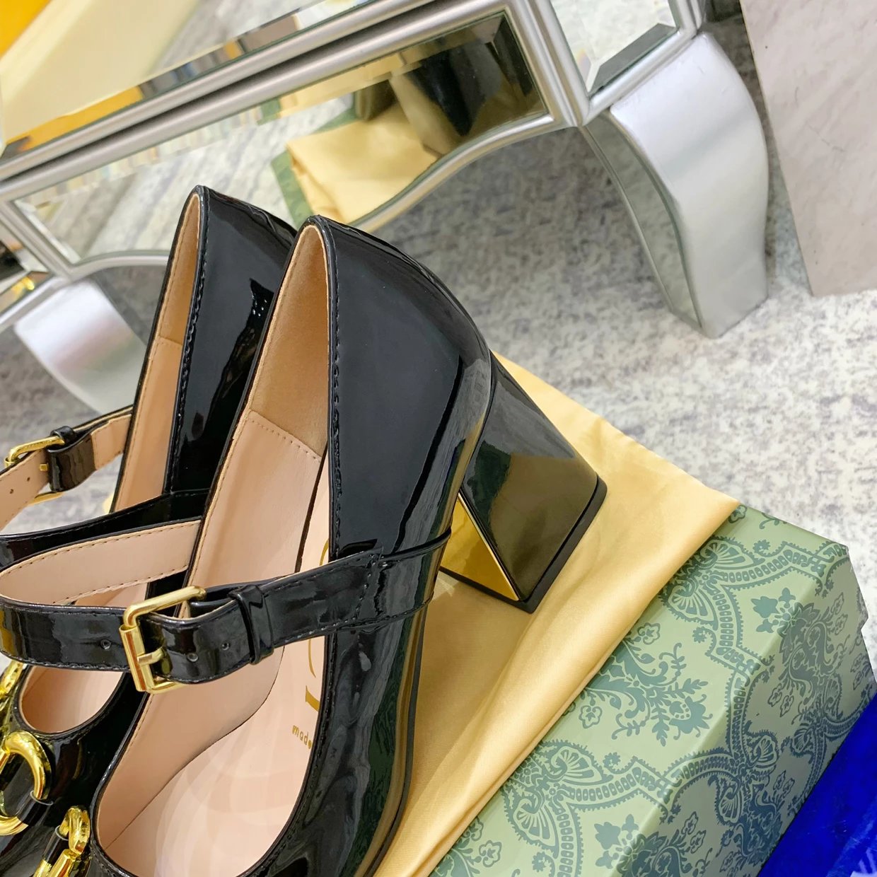 Gucci Horsebit Mary Jane Pink Leather Block Heels - 10