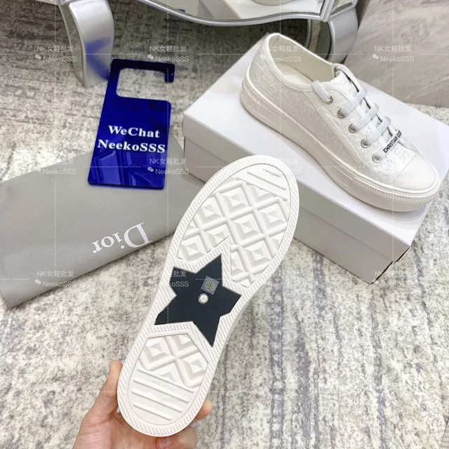 Dior Sneakers Walk'n'Dior low-top canvas product detail image 11