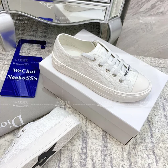 Dior Sneakers Walk'n'Dior low-top canvas product detail image 8
