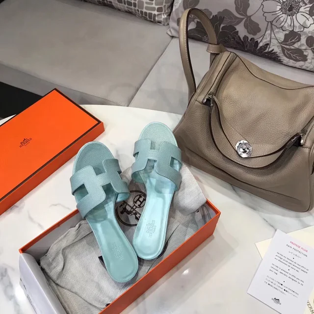 Hermès High Heels Oasis H-cutout block-heel mule sandals product detail image 31