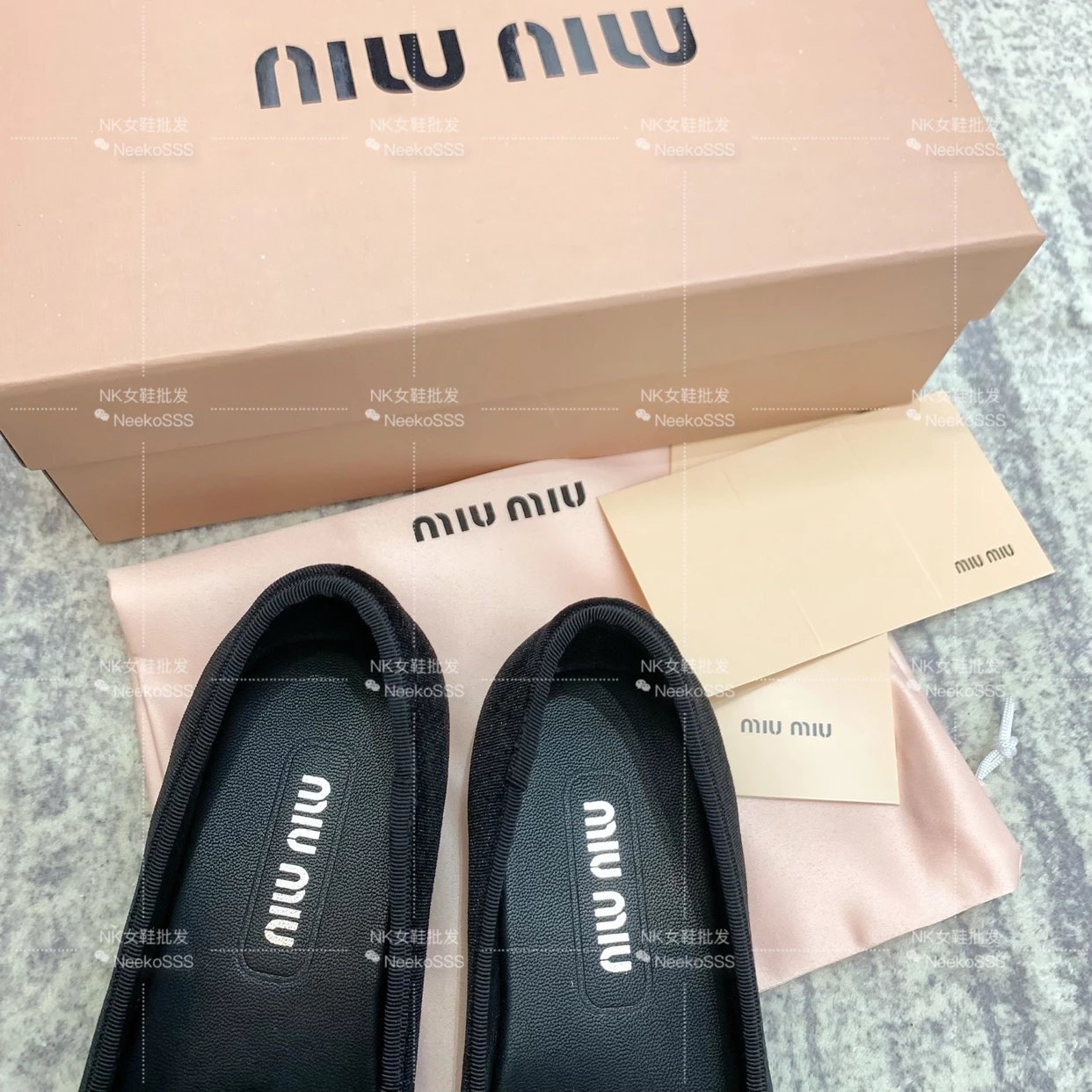 Miu Miu Logo-Embroidered Velvet Slippers Black - 11
