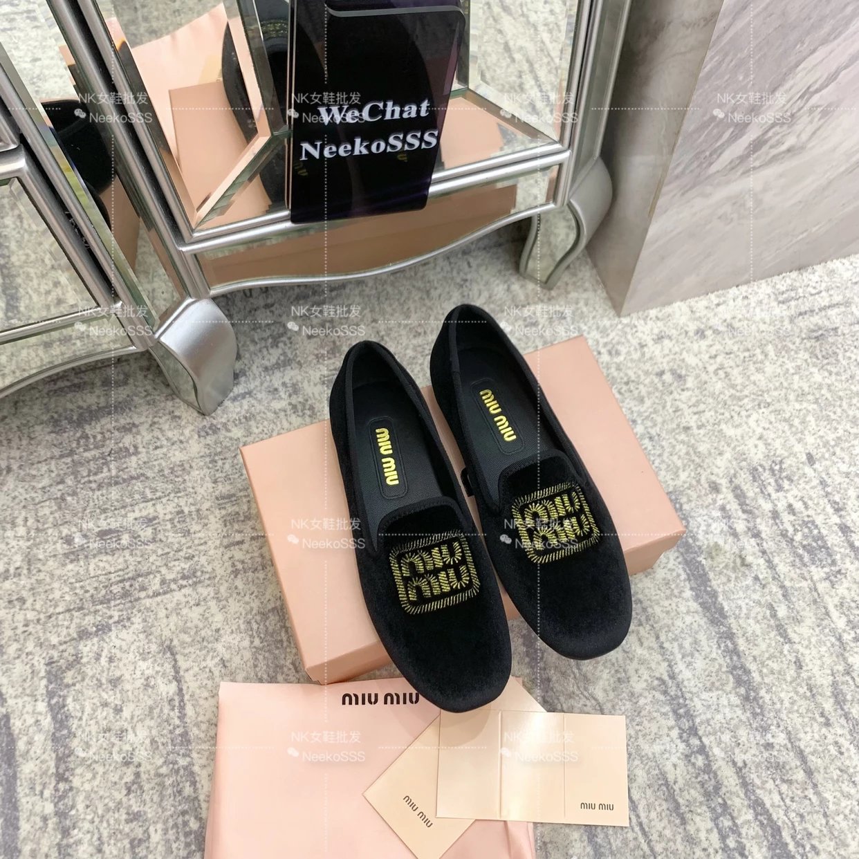 Miu Miu Logo-Embroidered Velvet Slippers Black - 14