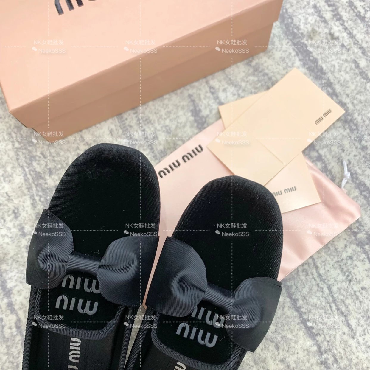Miu Miu Logo-Embroidered Velvet Slippers Black - 10