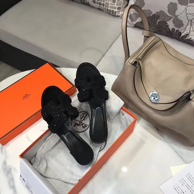Hermès High Heels Oasis H-cutout block-heel mule sandals product detail image 22