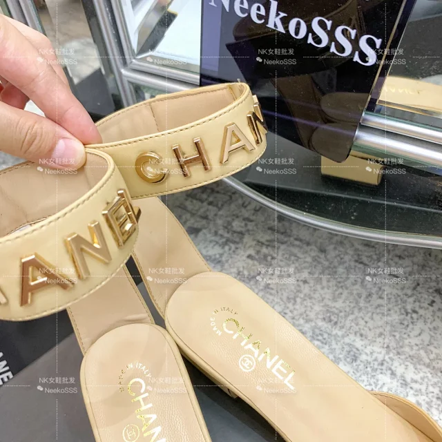 Chanel High Heels Pointed-toe ankle-strap block-heel slingbacks product detail image 12