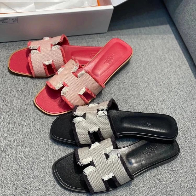 Hermès Oran Slide Sandals Black and Silver Mesh Slippers - 19